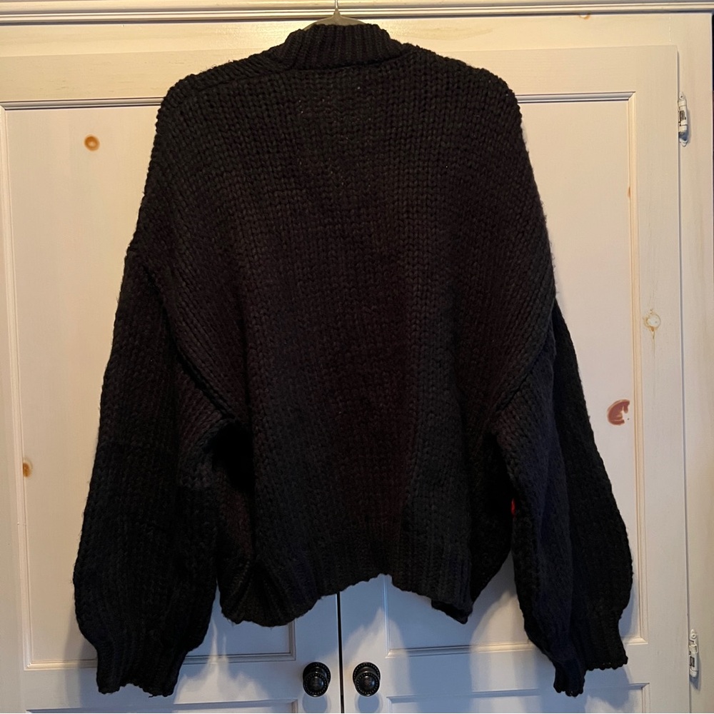 Floral Appliqué Open Front Knit Cardigan - Picture 9 of 11